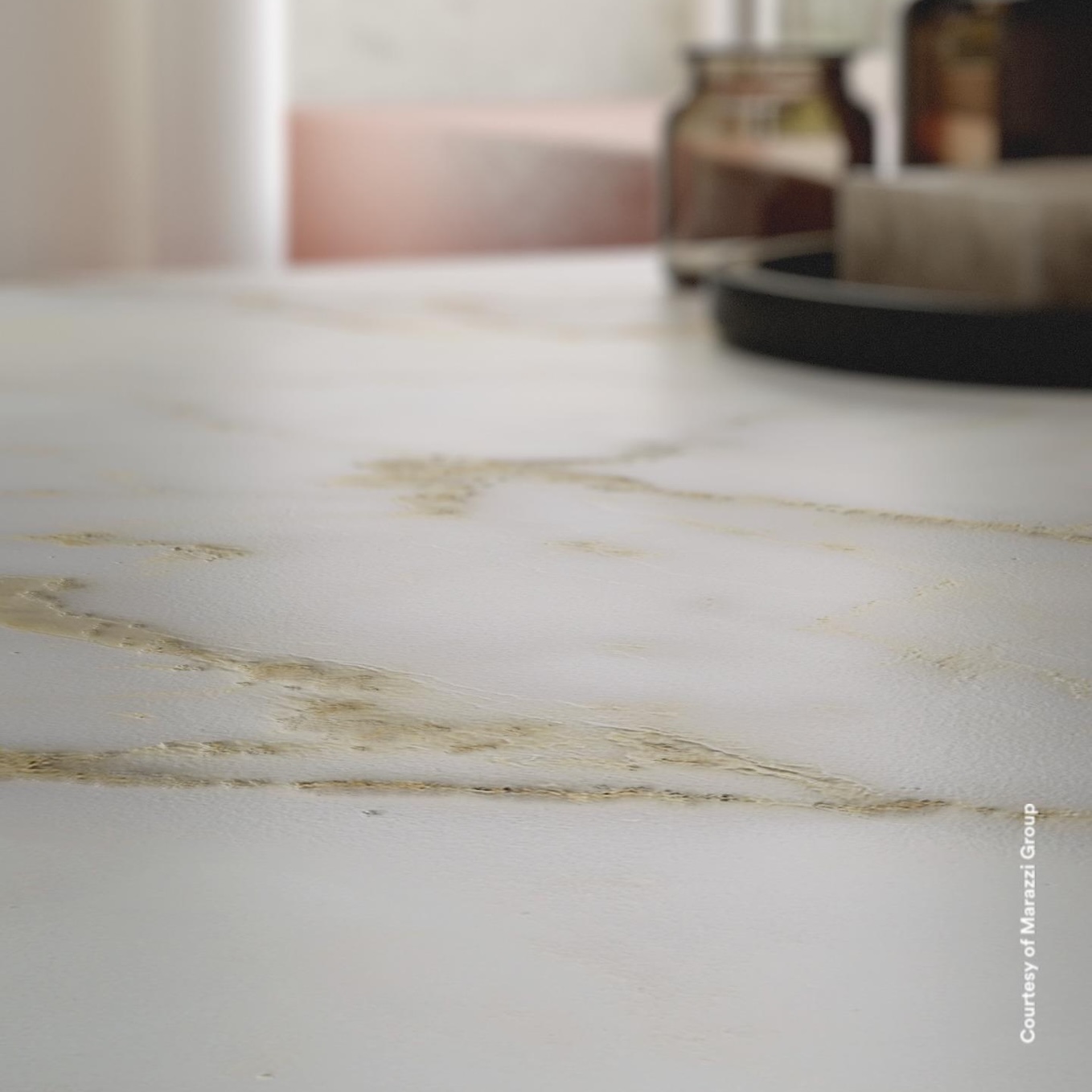 Keramisch tafelblad met relief licht